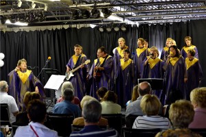 La chorale Haraméa faisant participer le public