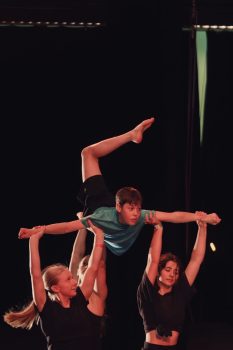 Cirque - Disraeli