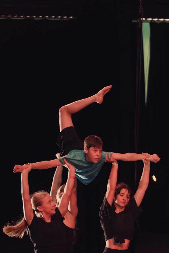 Cirque - Disraeli