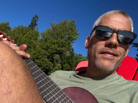 Un premier album solo pour Éric Martin : Enjoy la ride est maintenant disponible